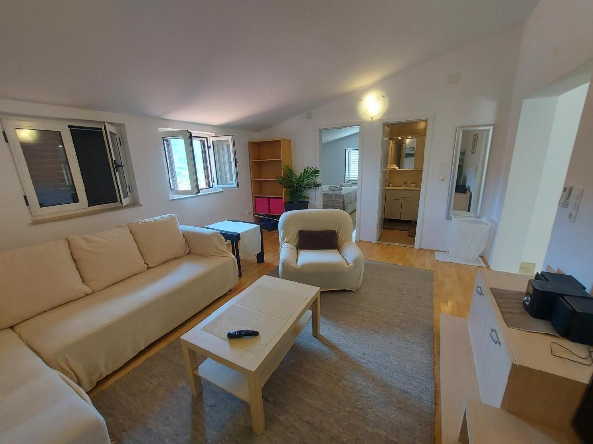 Apartman Marina Sa Parkingom Jelsa  Exteriér fotografie